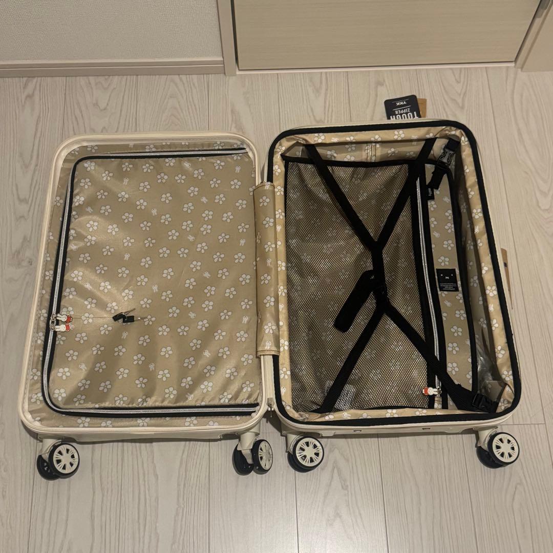 ま*ん様 HAPITAS キャリーケース 30L ミッフィー HAP2249-4