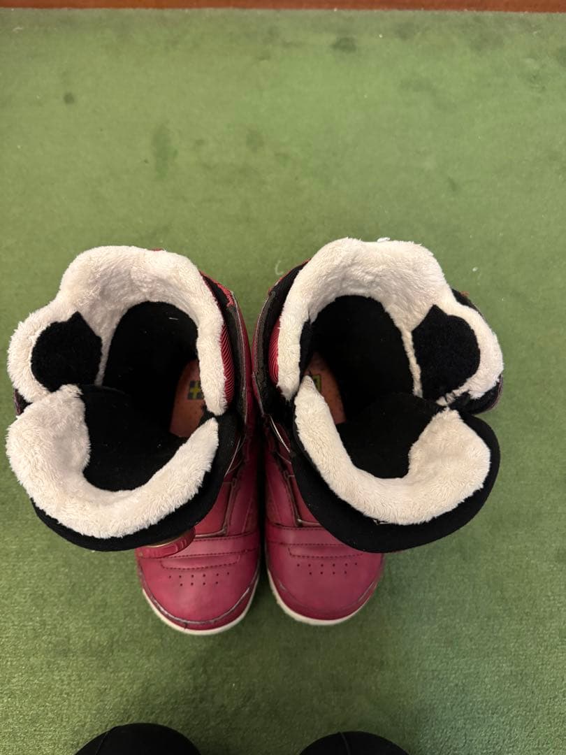 k2 レッド ファー付き スノーボードブーツ 女性用