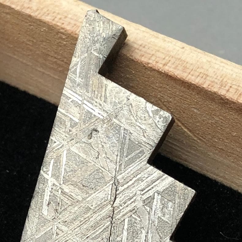 パラサイト隕石 メテオライト 隕石　石鉄隕石　２点　重さ28ｇ　共箱