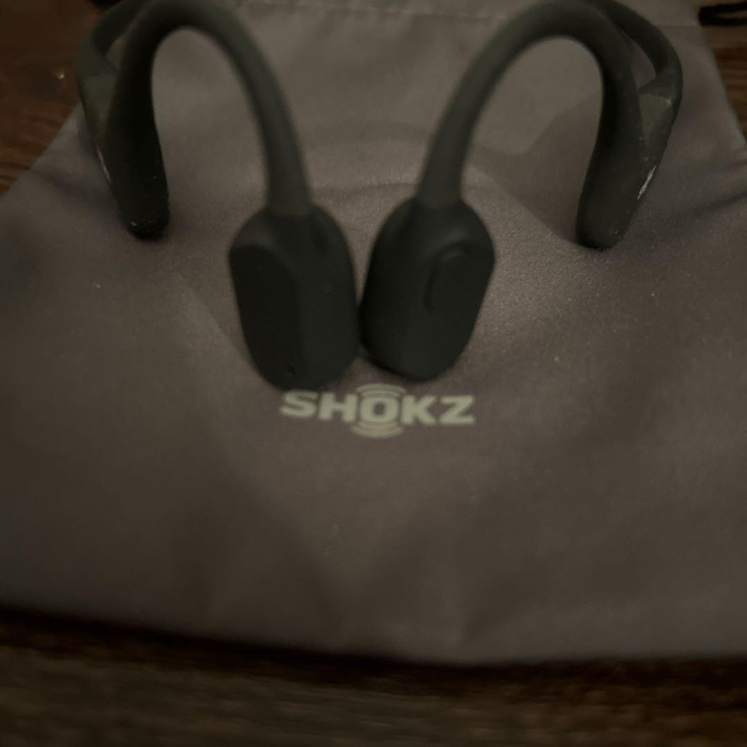 美品　Shokz OPENRUN 骨伝導イヤホン