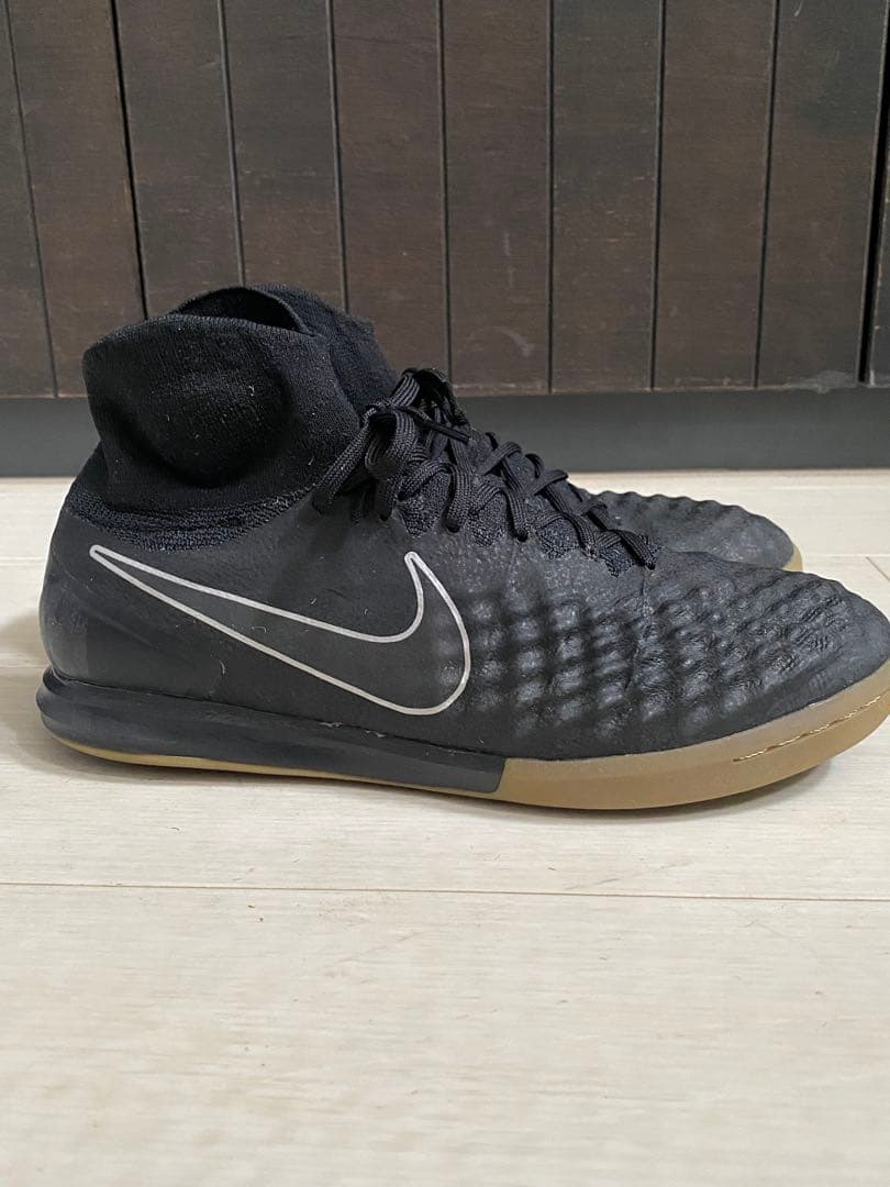 美品　フットサルシューズ　ナイキマジスタXプロキシモⅡ .IC NIKE