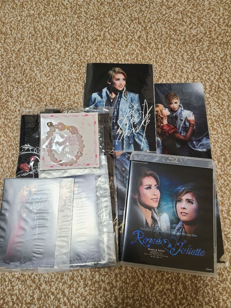 宝塚月組「ロミオとジュリエット」2012Special Blu-ray&グッズ