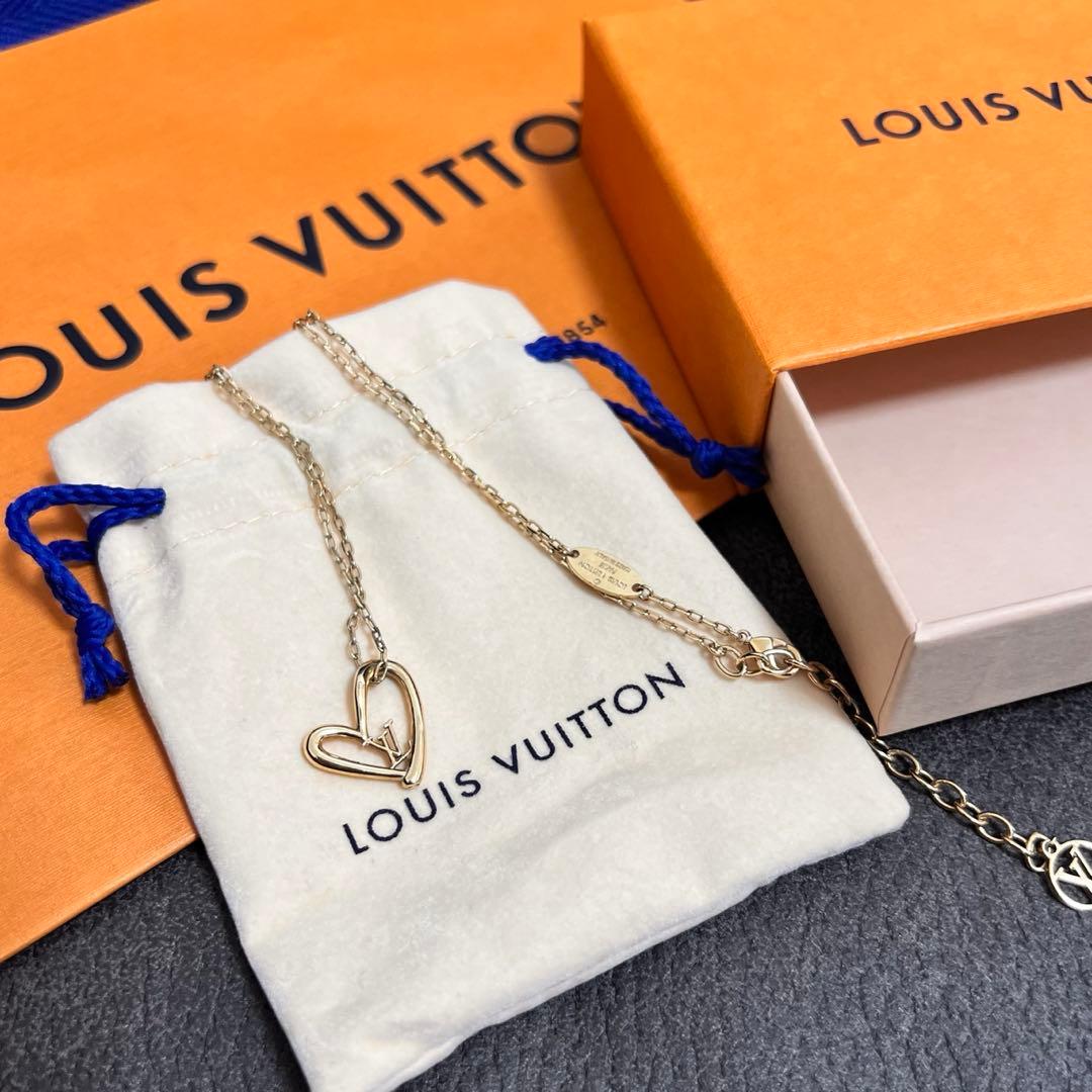 プ*き様 LOUIS VUITTON ハート型ネックレス