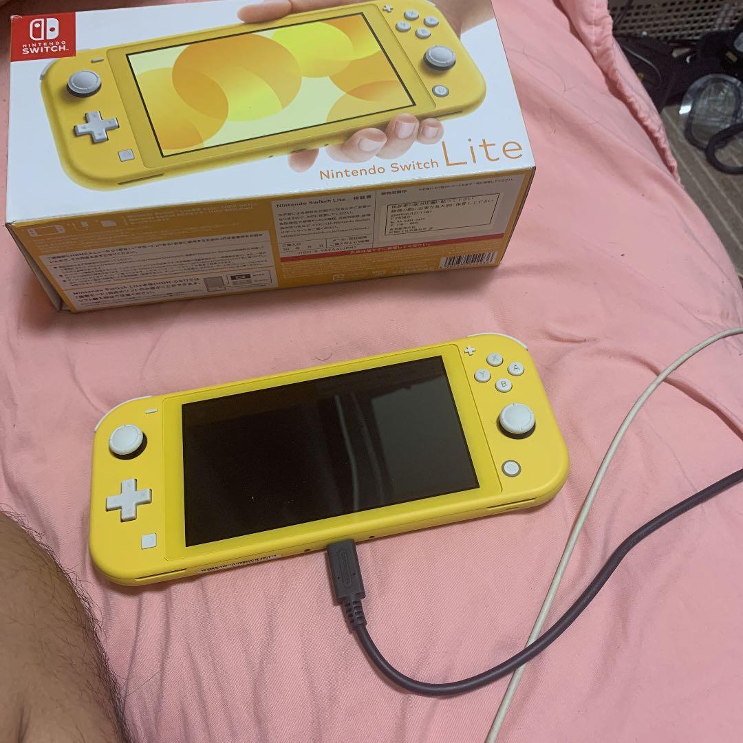 Nintendo Switch NINTENDO SWITCH LITE イエ…