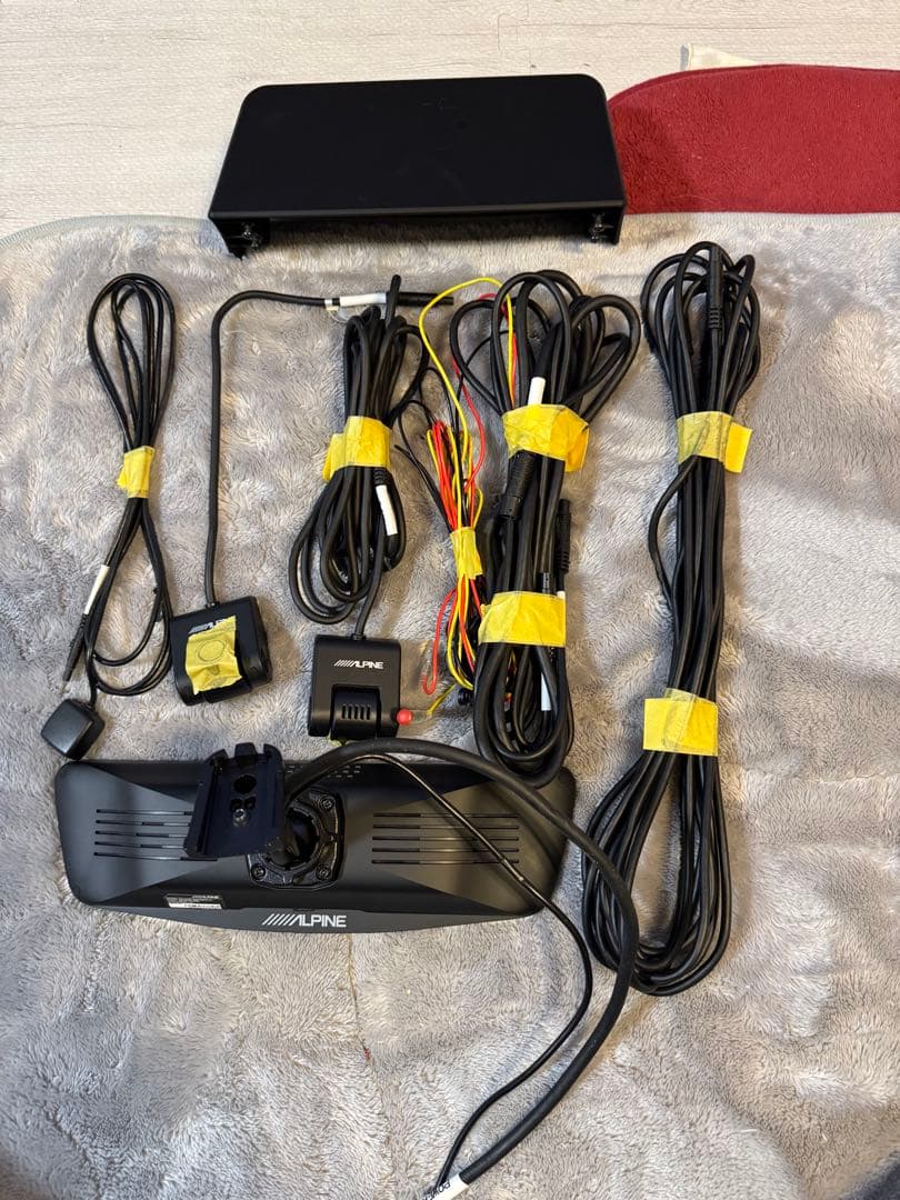 ALPINE アルパイ デジタルインナーミラードライブレコーダー付き！早い者勝ち