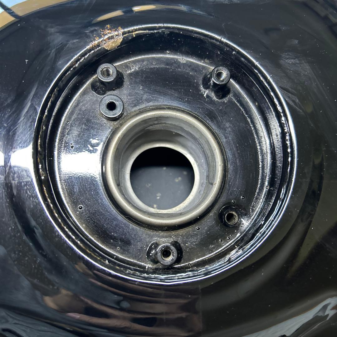 M*A様 ZZR1400 '06〜11年式 純正タンク（ブラック）