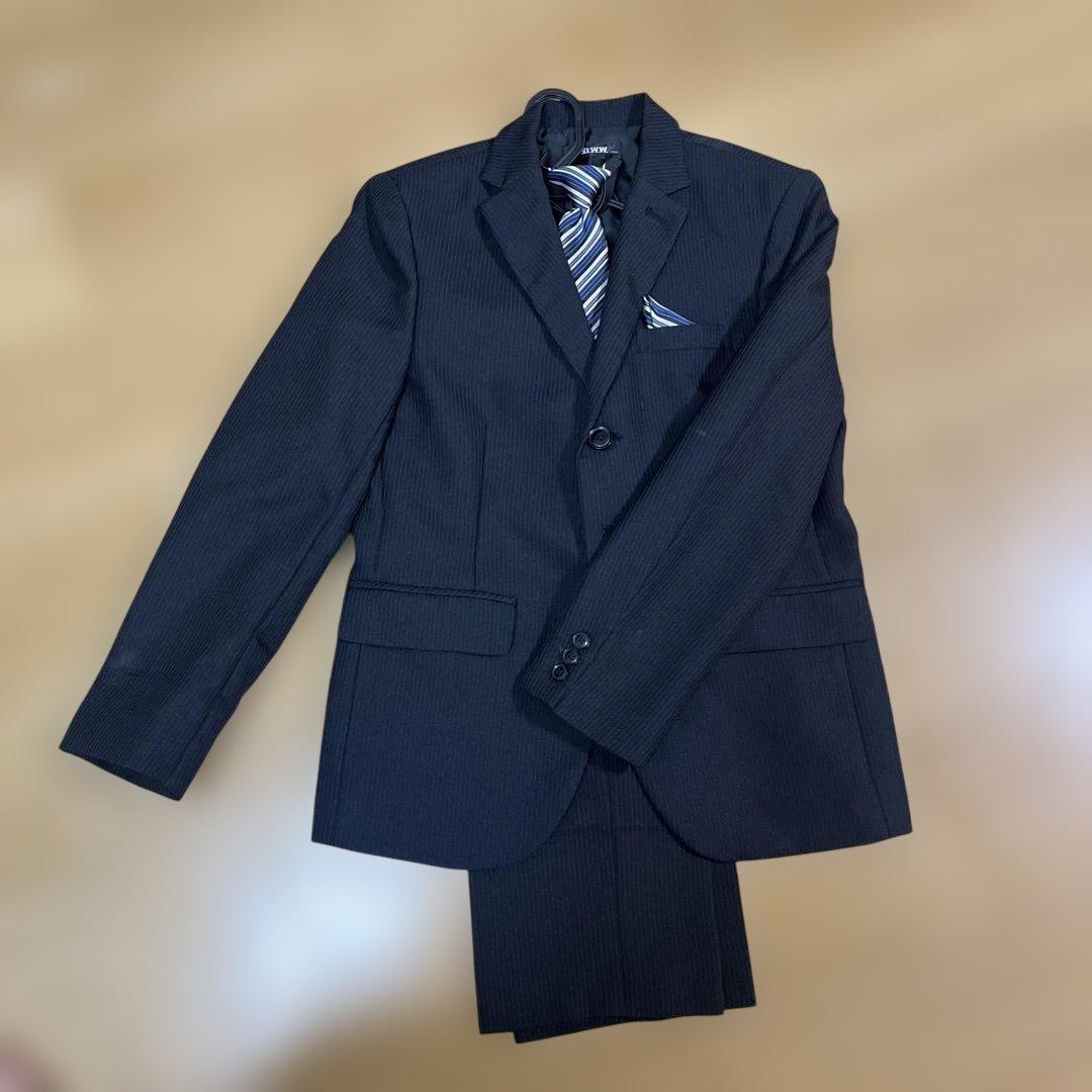 V.O.W.W. 男子 スーツ サイズ150 【2セット】 双子もクリーニング済