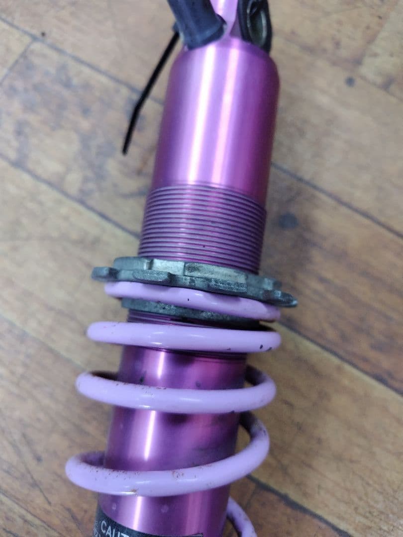 値下げしましたモンキー12V カヤバ　リアサスペンション 330m