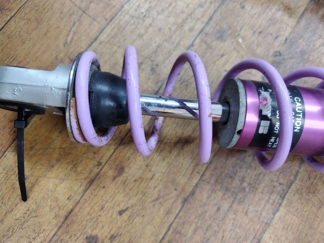 値下げしましたモンキー12V カヤバ　リアサスペンション 330m