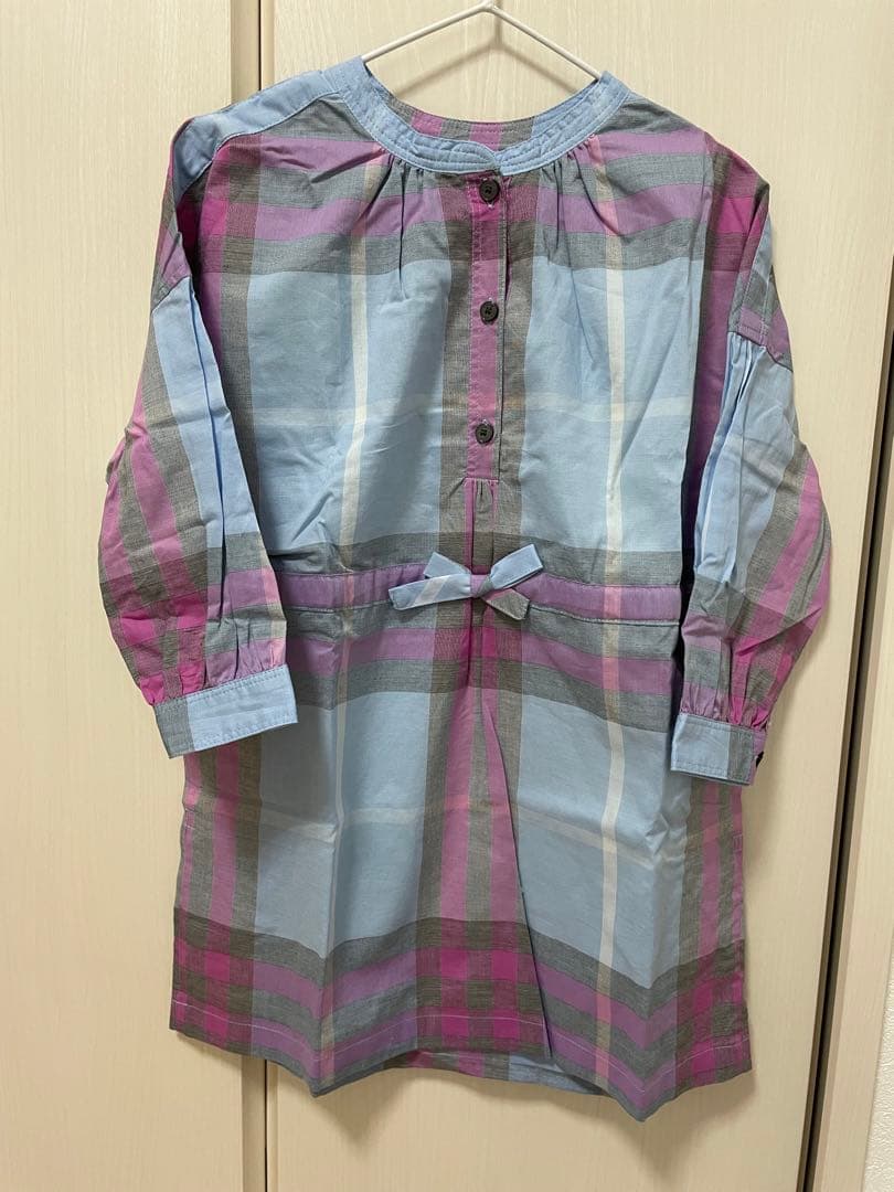 新品タグ付き♡Burberryブルーチェック柄ワンピース4y=110㎝