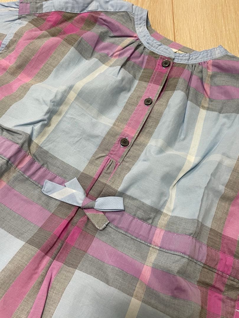 新品タグ付き♡Burberryブルーチェック柄ワンピース4y=110㎝