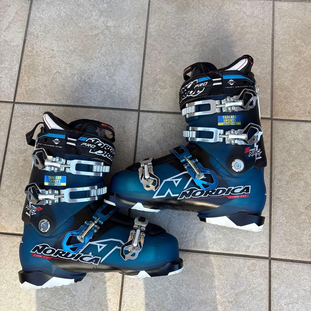 Nordica スキー板、ブーツ、Swixストック付き