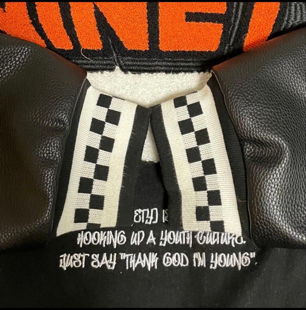 9090 ブラック/オレンジ スタジャン