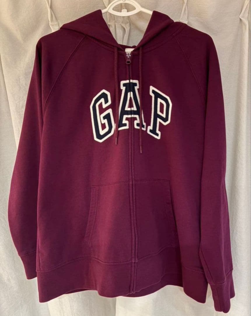 入手困難 GAP ワインレッド フルジップ パーカー