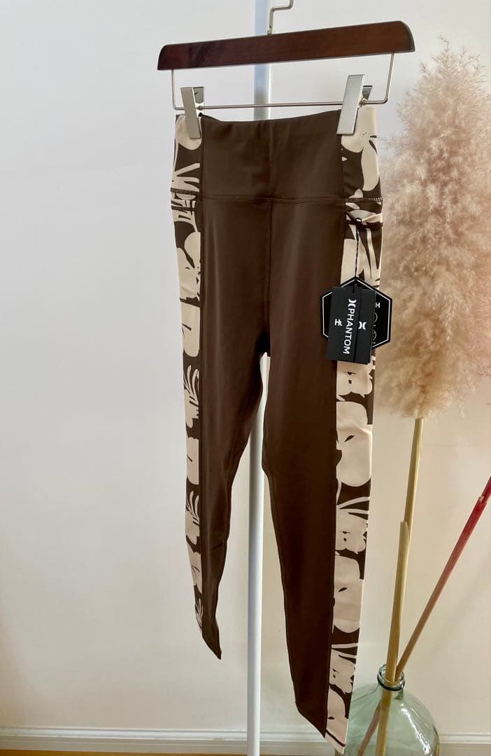 ハーレー 新品紙タグ付き⭐️2点セット❗️パネルレギンス＆アシンメトリーブラ水陸両用