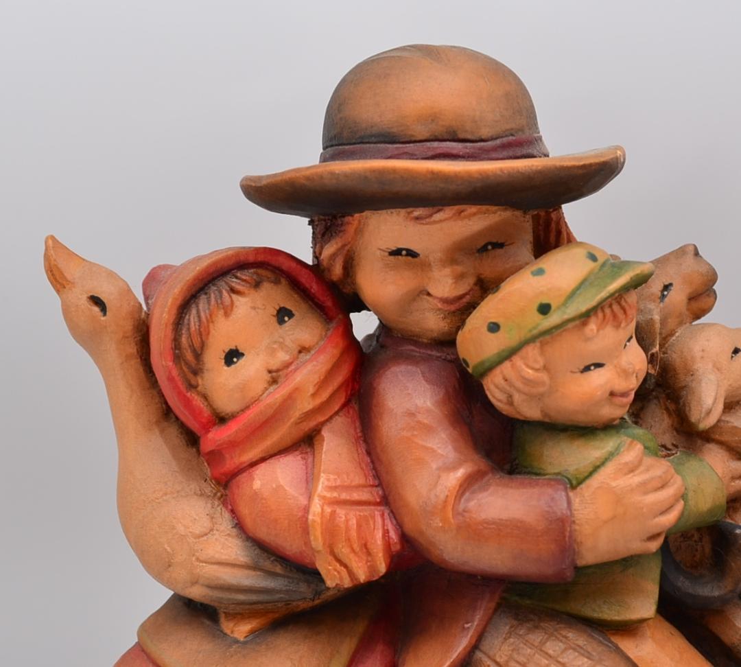 雨の中を走る　ANRI　サラケイ　木彫り人形　イタリア　高さ26ｃｍ　レア