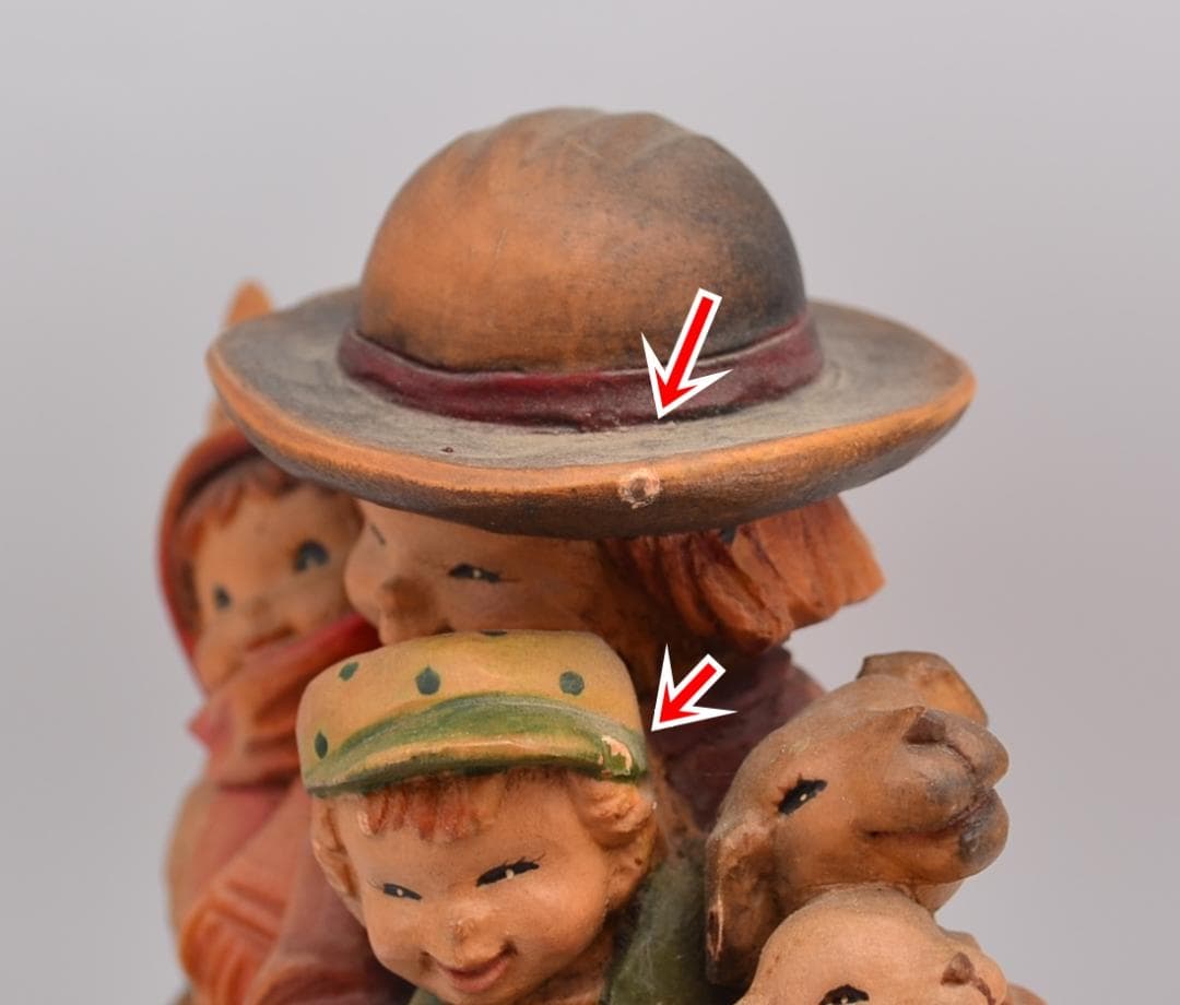 雨の中を走る　ANRI　サラケイ　木彫り人形　イタリア　高さ26ｃｍ　レア