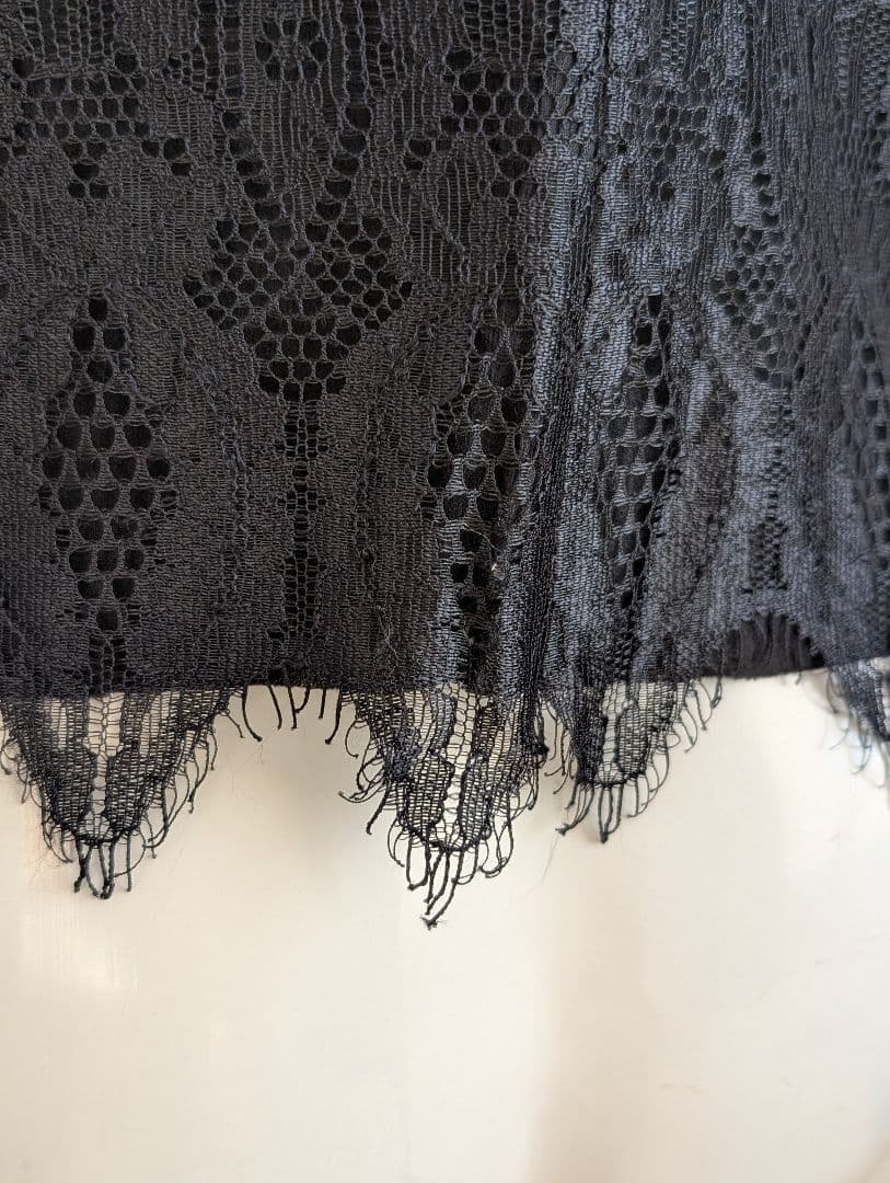 トップス sharespirit