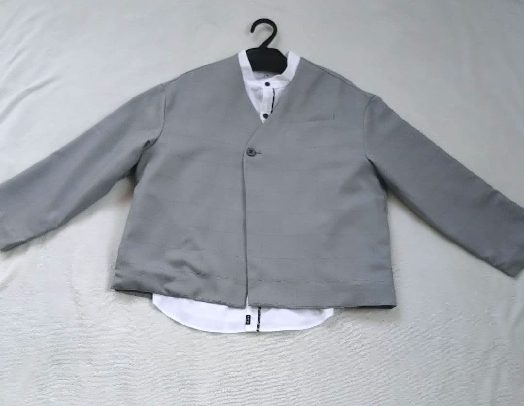 miel_cherin　グレー フォーマルスーツ ノーカラーシャツ　150