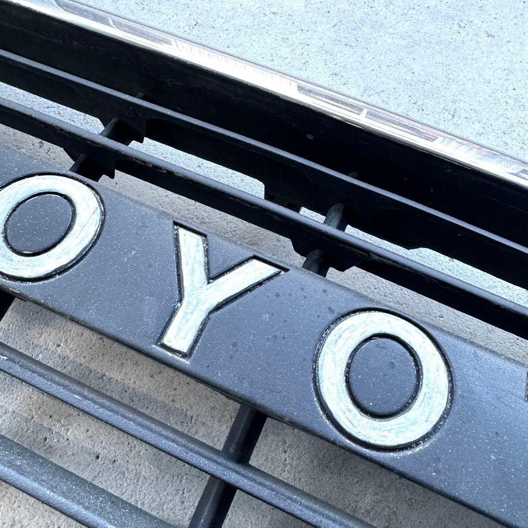 80系 ランドクルーザー 純正フロントグリル