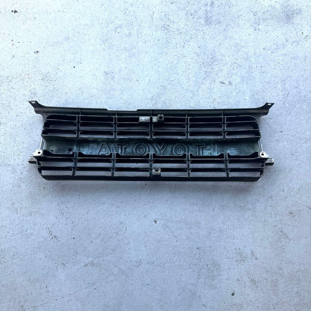 80系 ランドクルーザー 純正フロントグリル