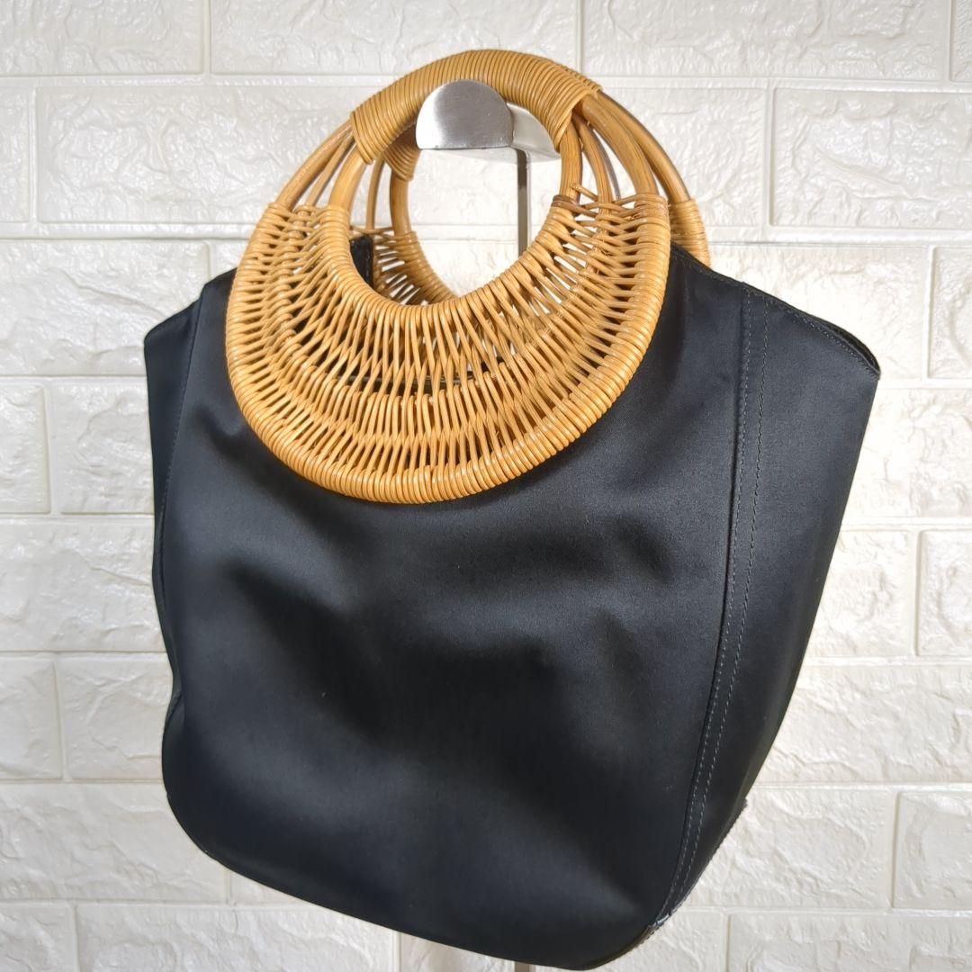 サルヴァトーレフェラガモ かごバッグ ハンドバッグ ヴァラリボン トートバッグ