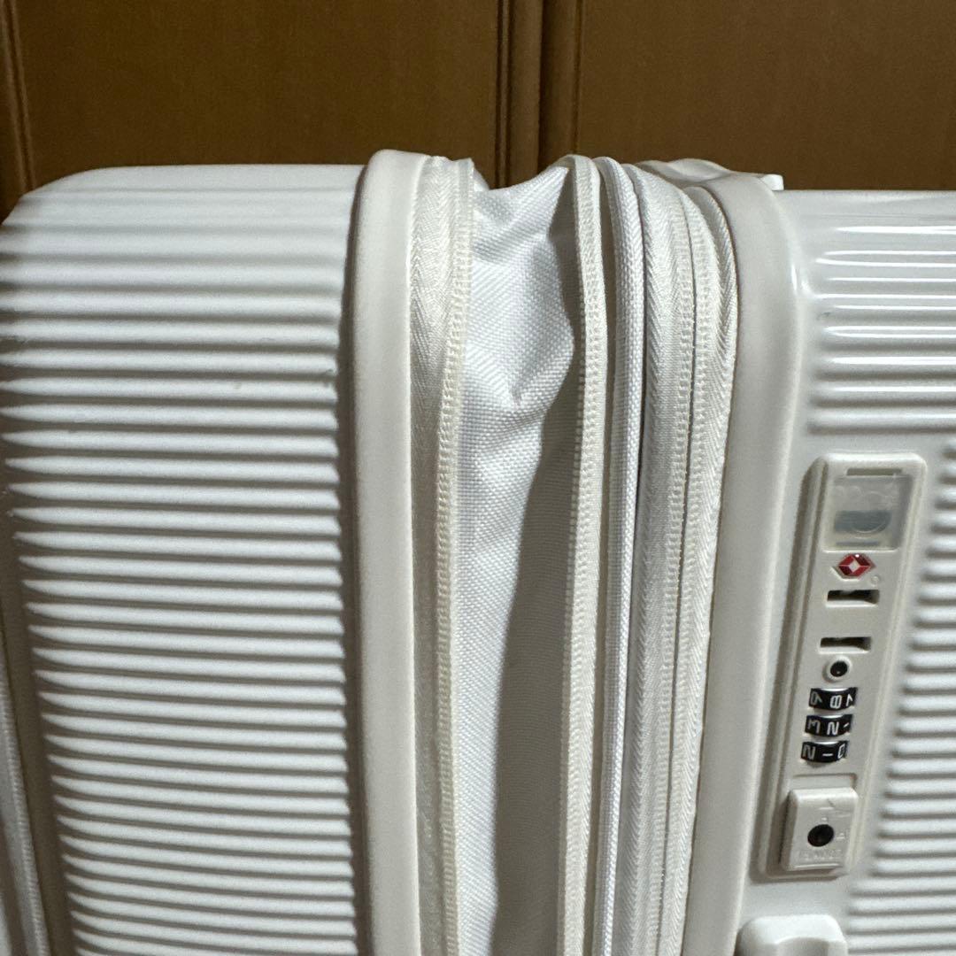 スーツケースＭ前開き拡張型ドリンクホルダーキャスターストッパー付き