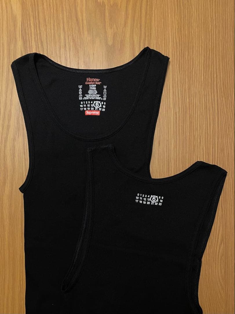 \" Supreme × MM6 \" Hanes Tangless タンクトップ
