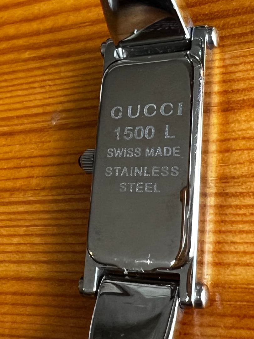 【稼動品】GUCCI 1500L　レディース腕時計　クォーツ　ピンクシェル文字盤