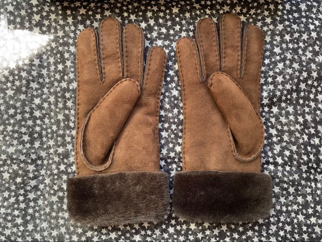 『ちびた様』UGGムートン手袋　チョコレート　M