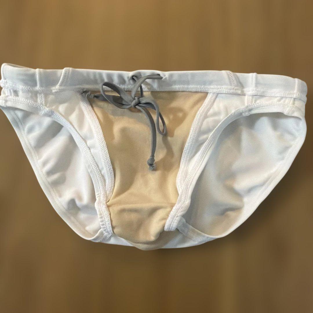 未使用　タグ付き　arena 競泳水着 Lサイズ ホワイト