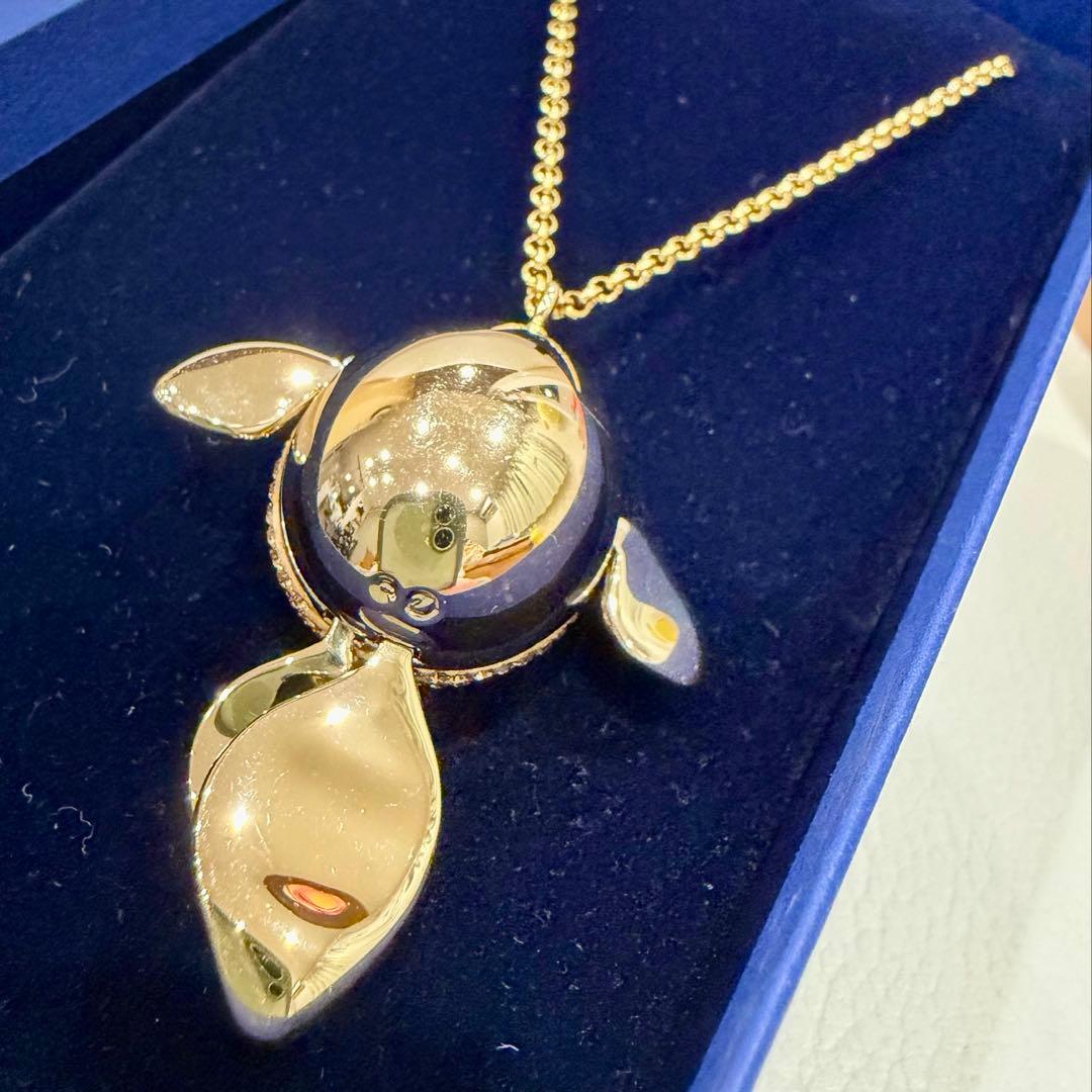 スワロフスキー　運気上昇　ネックレス　金魚　金運アップ　ゴールド　ペンダント