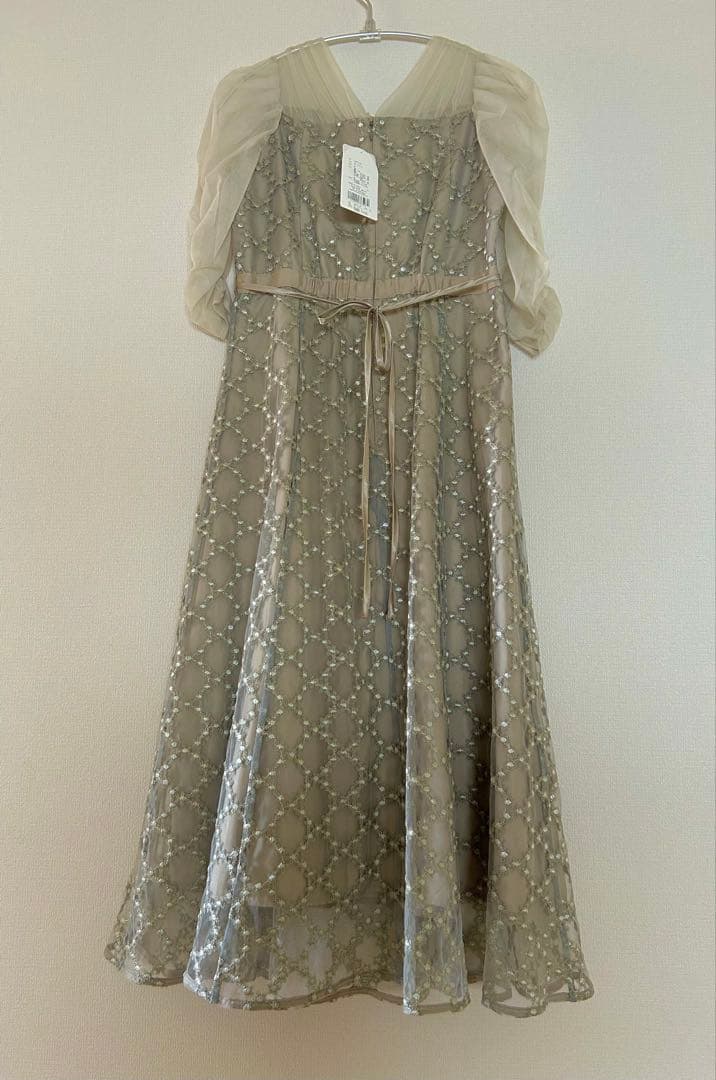 カ★新品タグ付き★ドリードール　フラワーエアリーレースドレス結婚式同窓会お呼ばれ