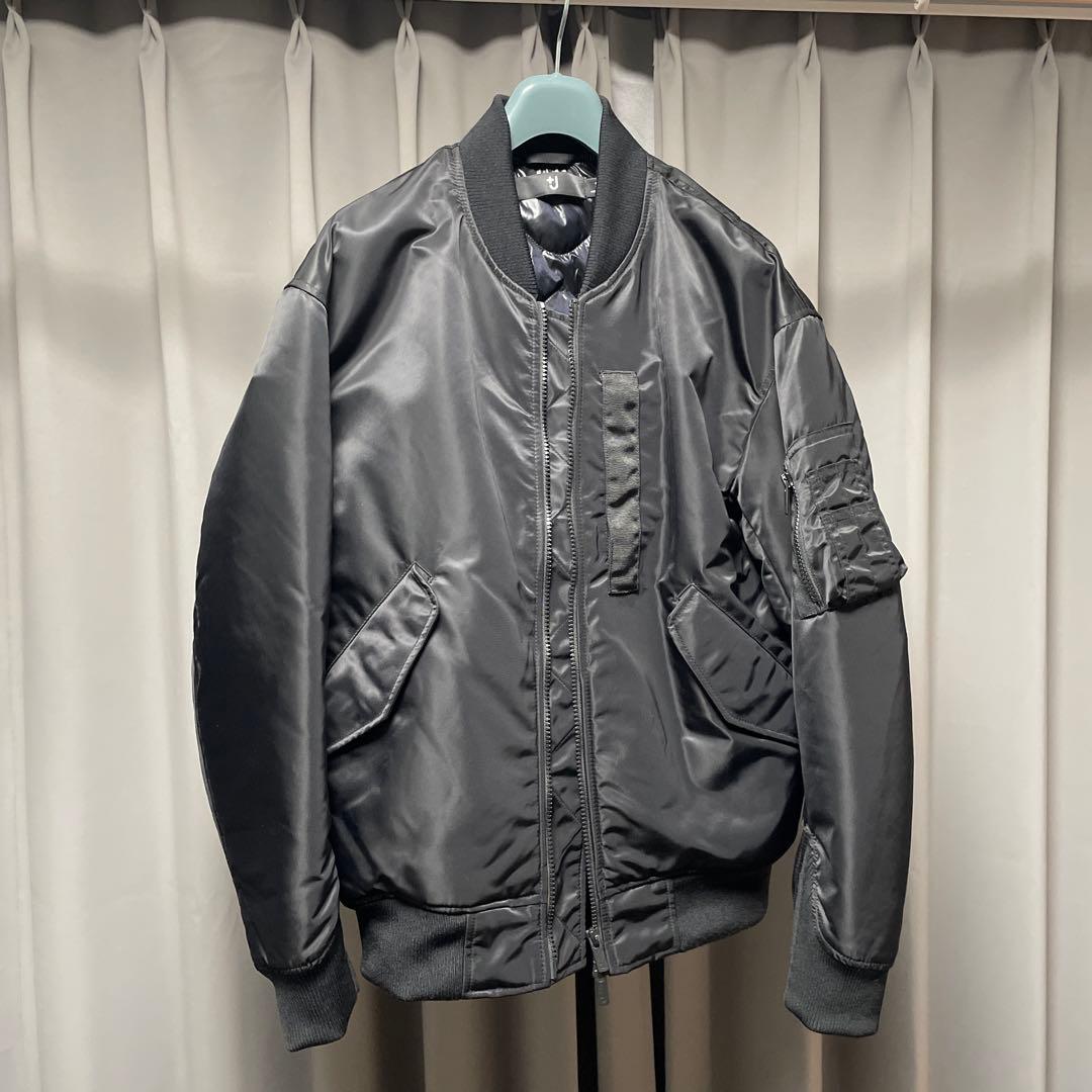 +Jハイブリッド ダウンオーバーサイズMA-1 UNIQLO　ブラック　S