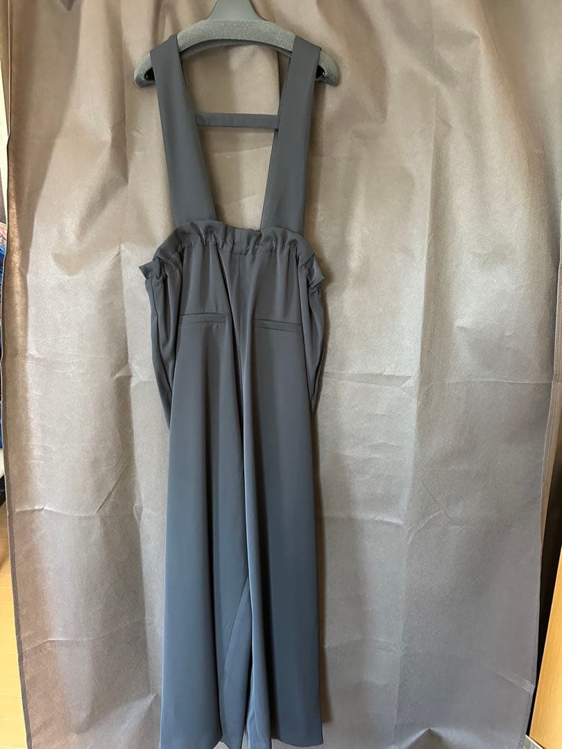 chignonドロストデザインサロペット