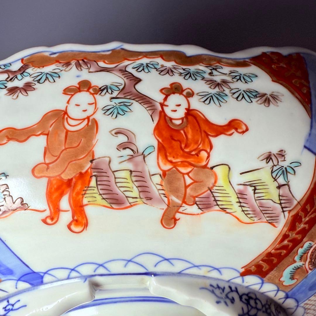 古伊万里　色絵風景画人物図三ツ鉢揃　二重四ツ足高台　四角鉢　珍品　古美術