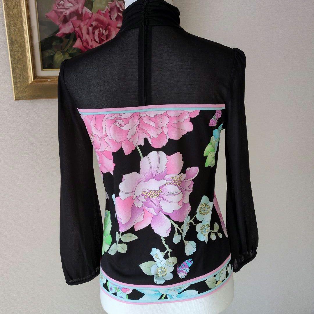 レオナール花柄 黒長袖トップス