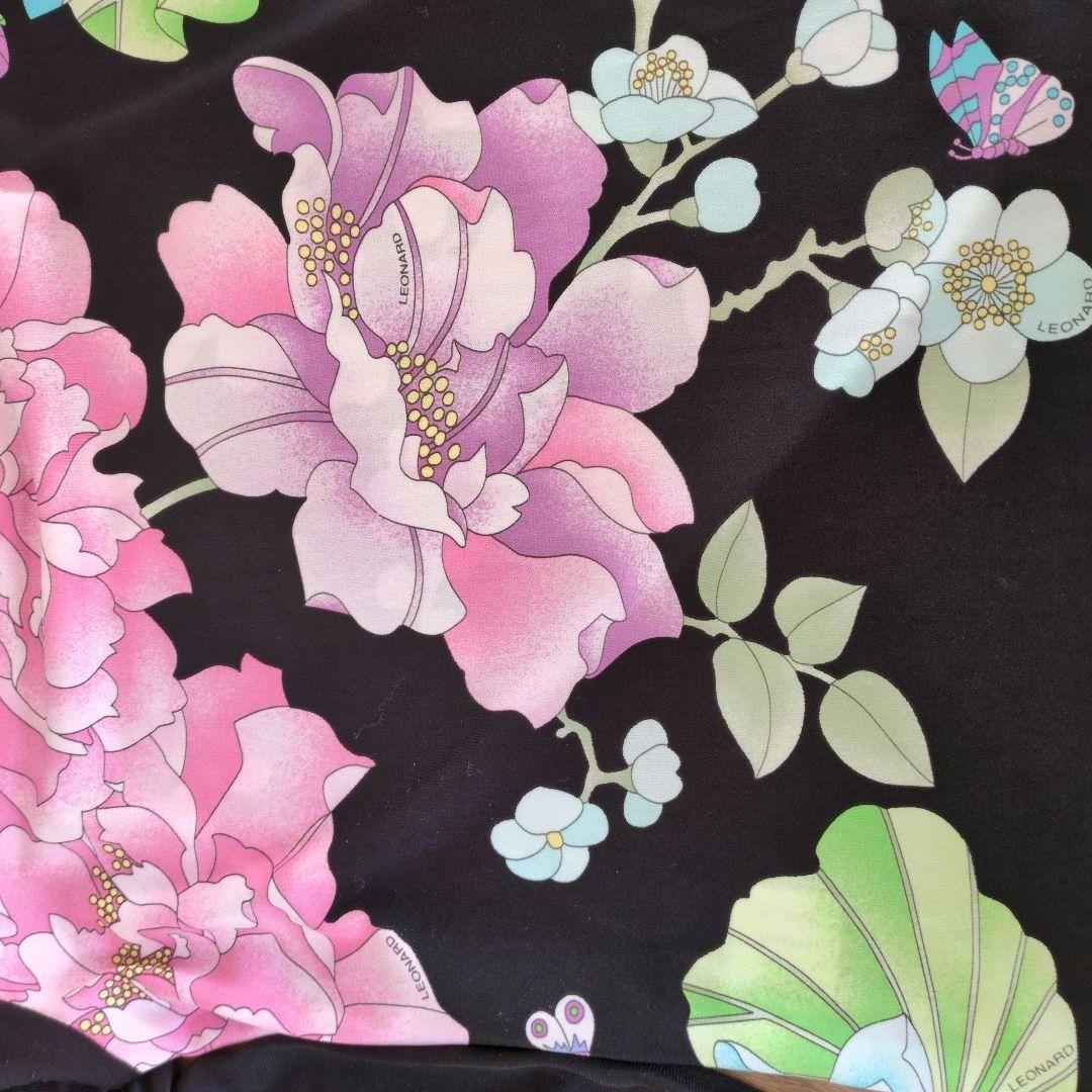 レオナール花柄 黒長袖トップス