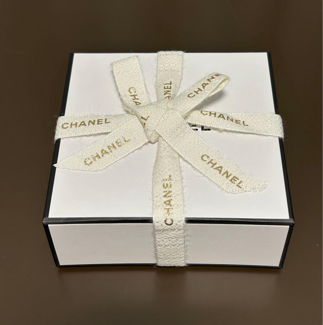 美品 CHANEL シャネル オードゥ パルファム スノウ チャーム付き 限定品