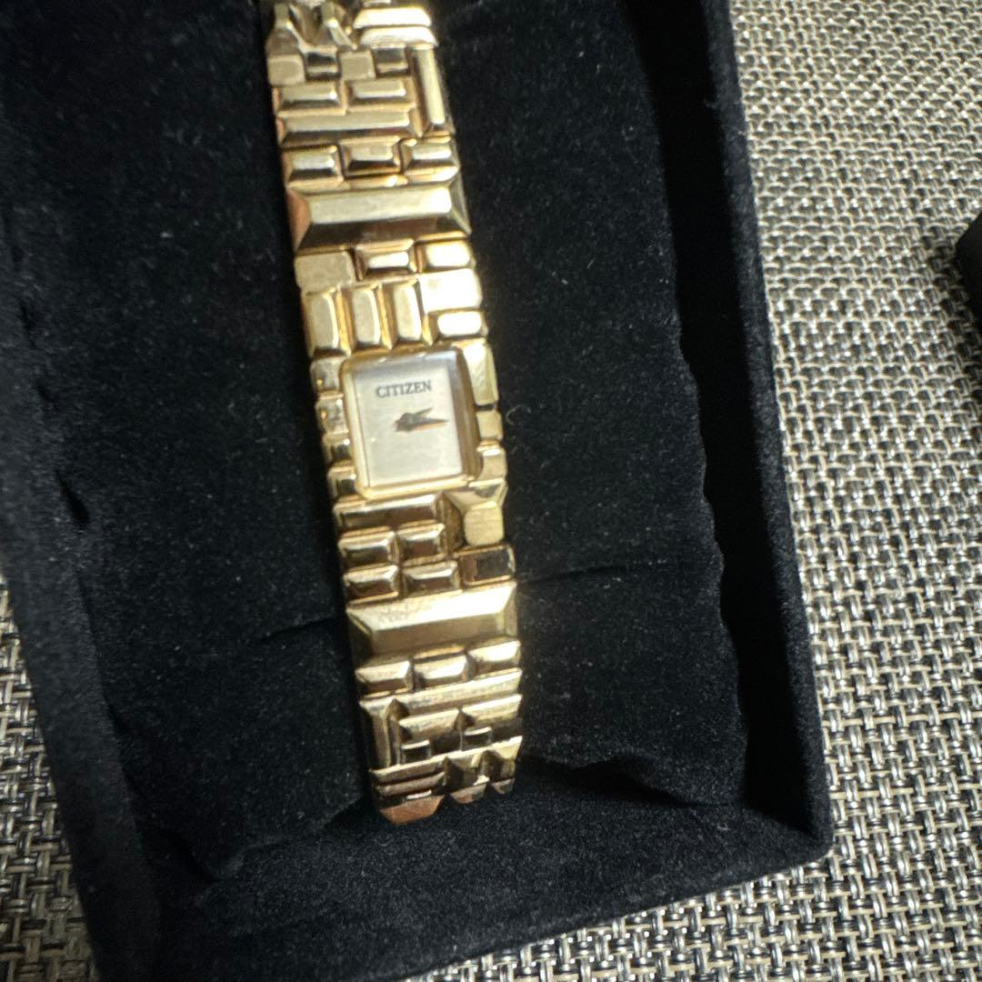 シチズンkii×イランイラン コラボアナログ腕時計