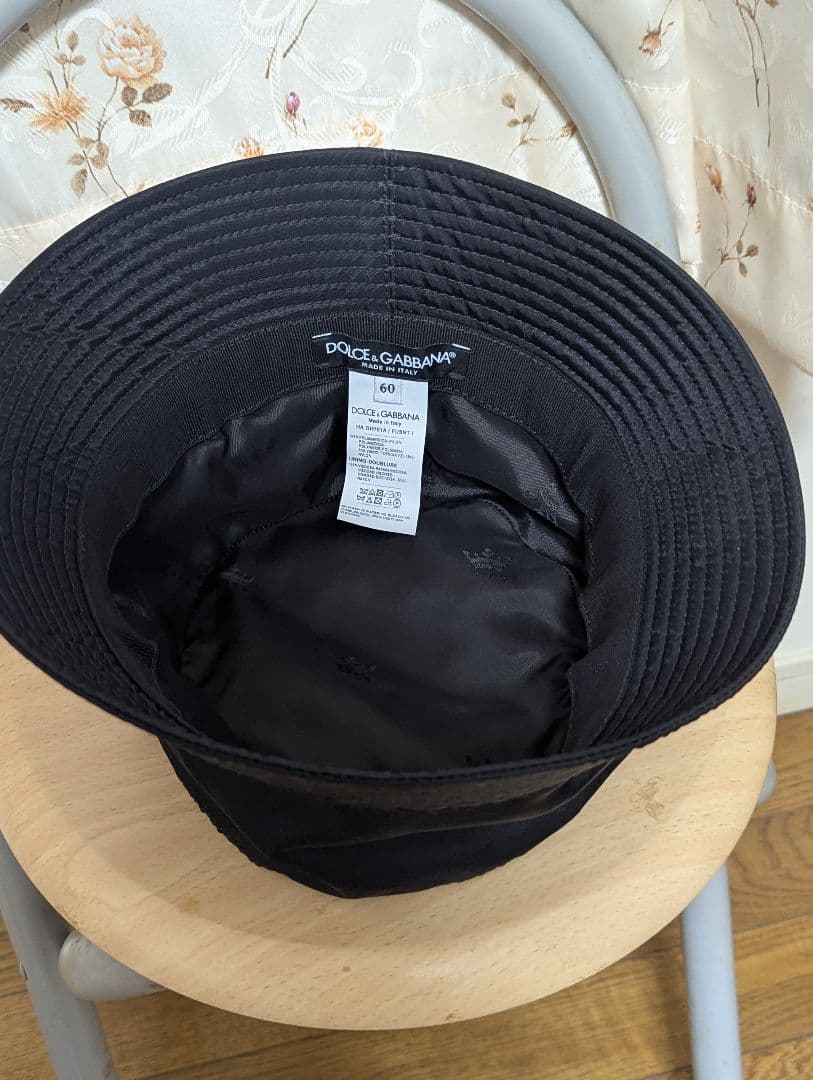 DOLCE&GABBANA バケットハット ブラック ゴールドロゴ