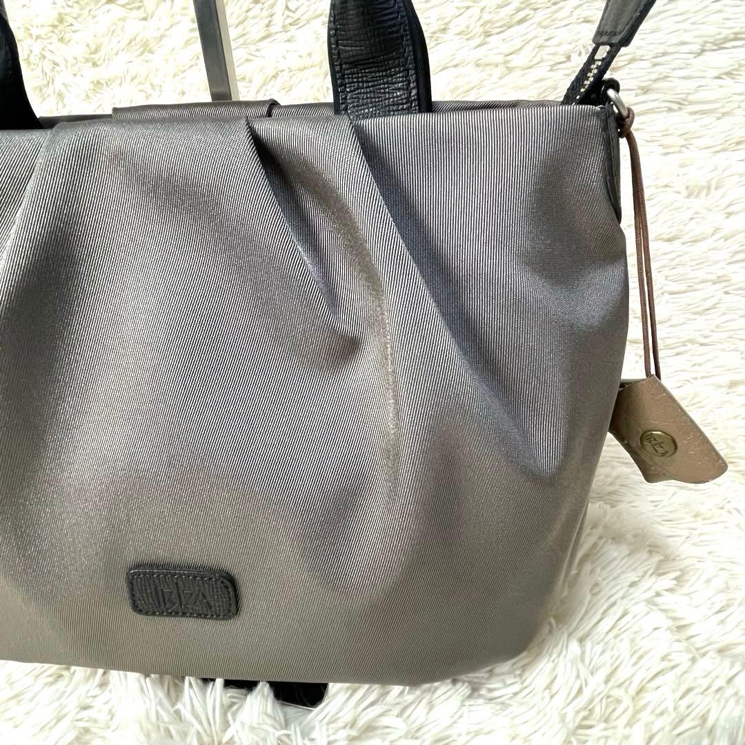 【未使用品】 IBIZA 2wayショルダーバッグ グレー ポンパ　チャーム付き