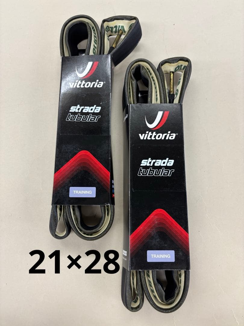 319【新品】vittoria　Strada　チューブラータイヤ　2本セット
