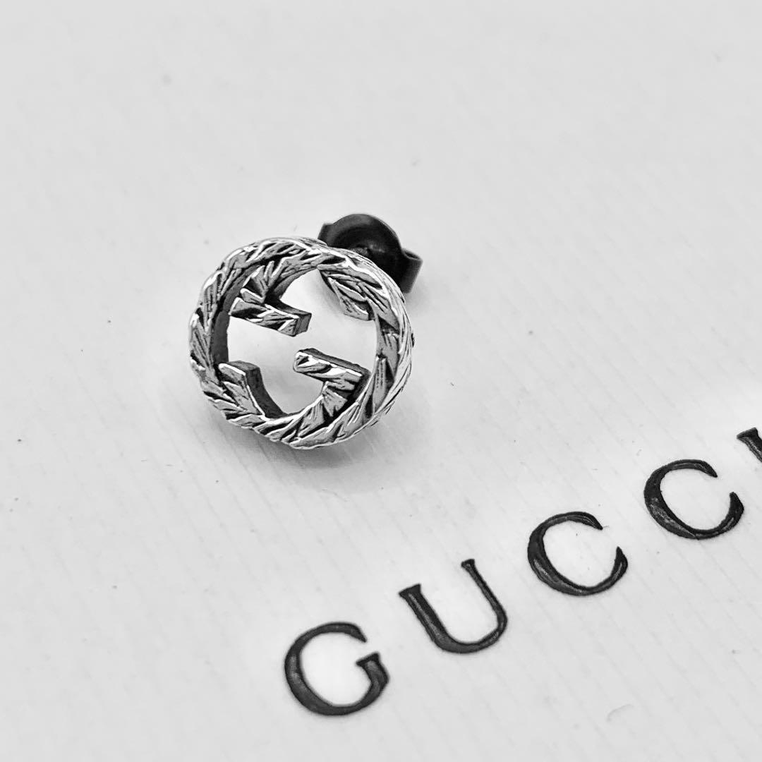 【美品】GUCCI ピアス　インターロッキングG 燻　片耳　アラベスク