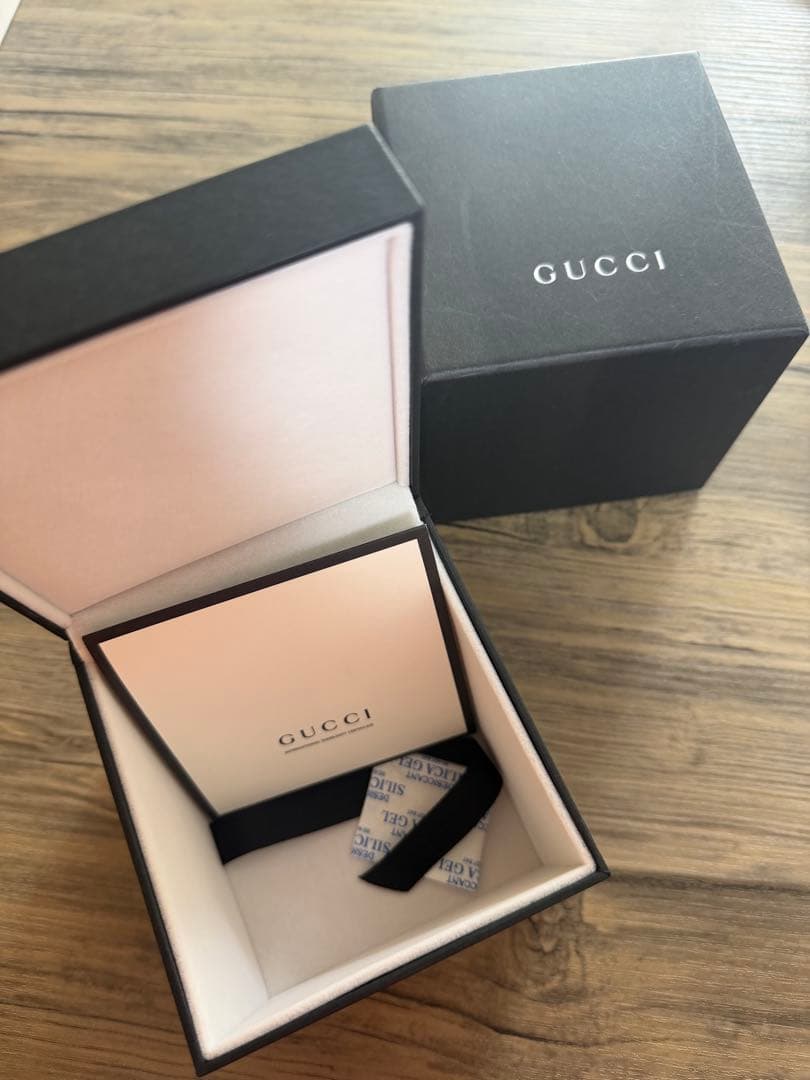 GUCCI 1900L 腕時計