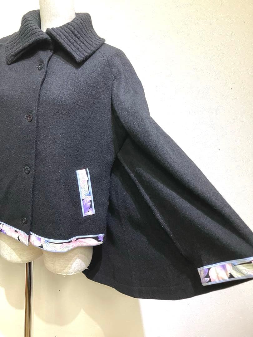 ⭐︎美品⭐︎LEONARD 近年　美しい花柄　ポンチョ　ケープコート40