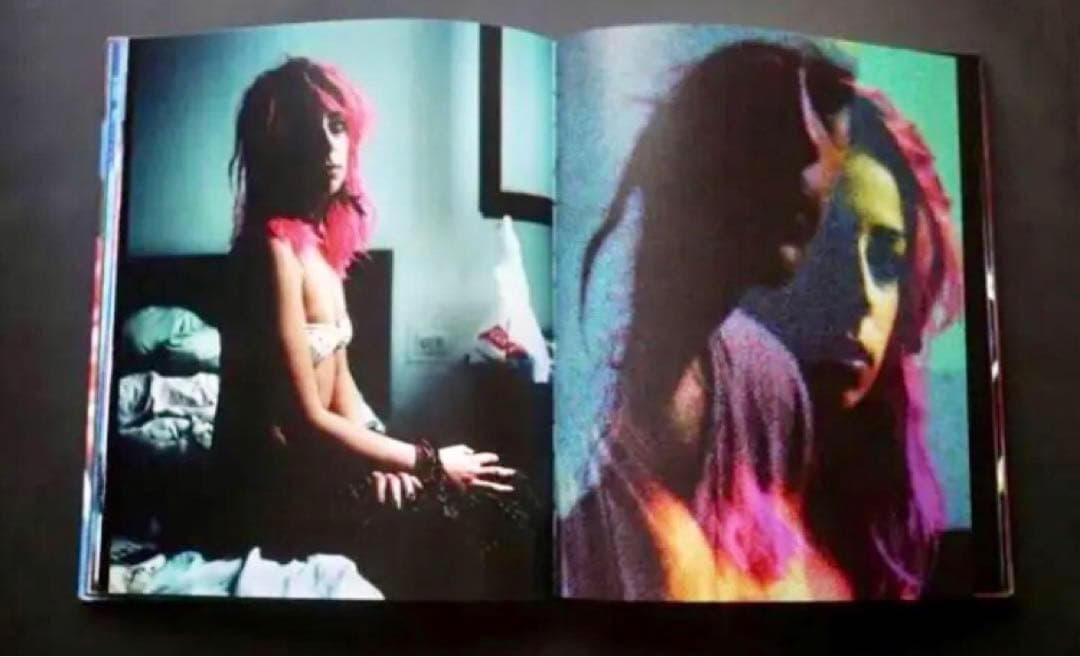 新品未開封‼️ 絶版‼️ サイン入り‼️ Gareth McConnell 写真集