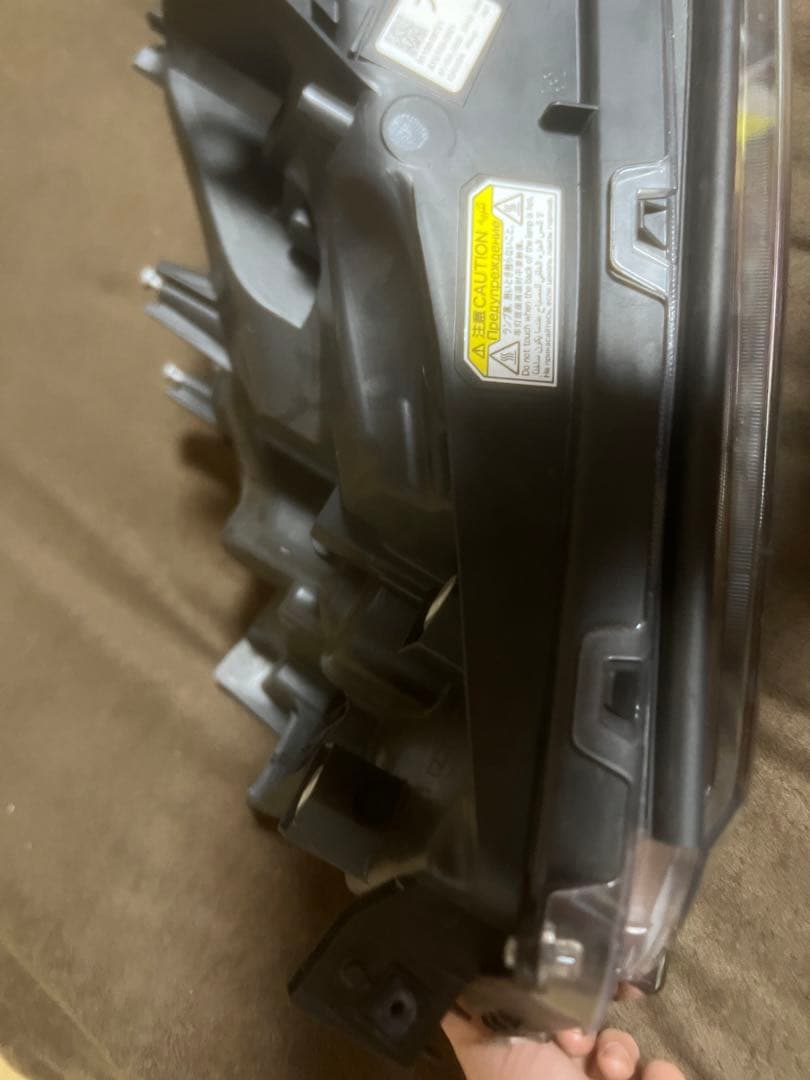 TOYOTA 30アルファード　純正ヘッドライト左