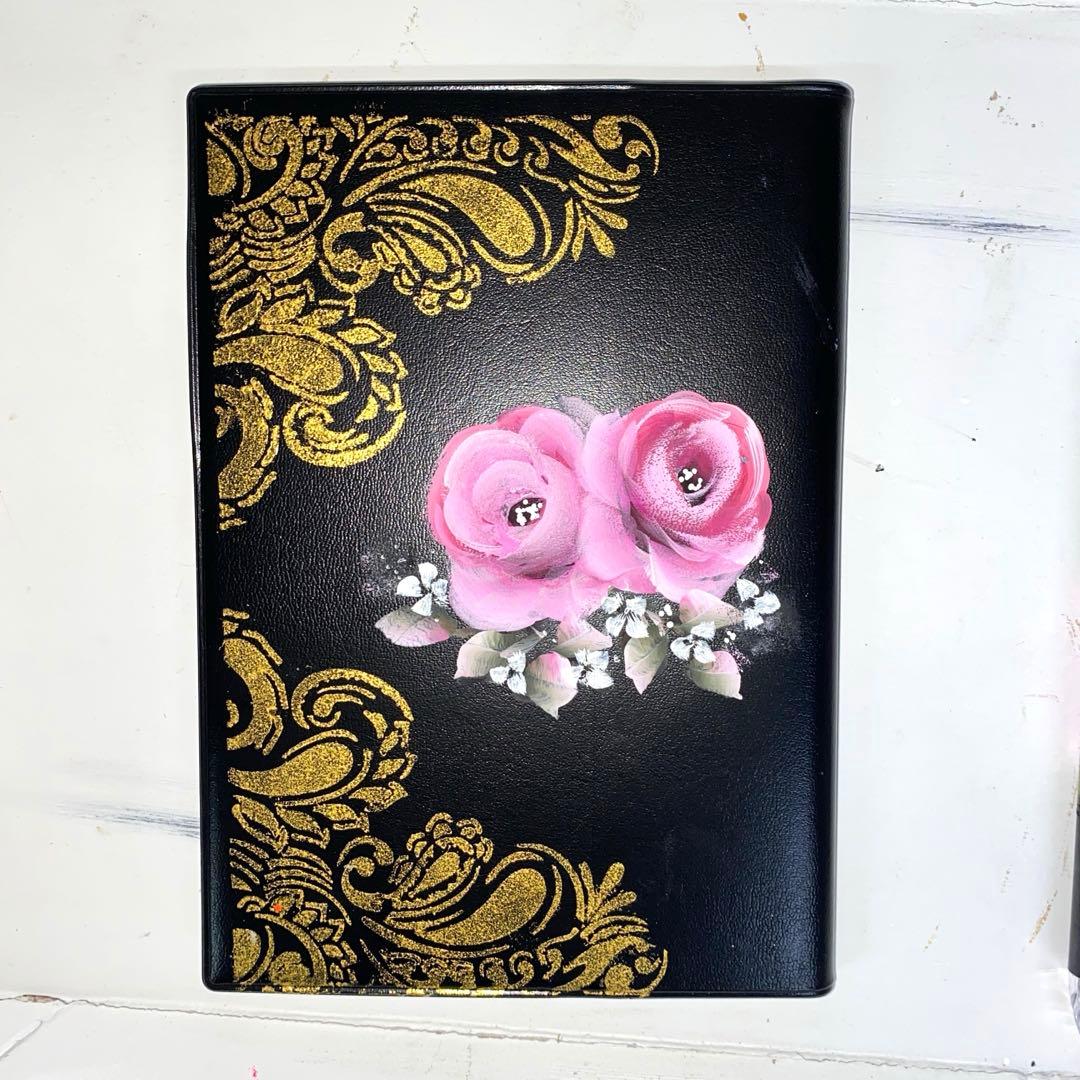 2026年度手帳　エプロン　三角巾　薔薇　手描き　トールペイント