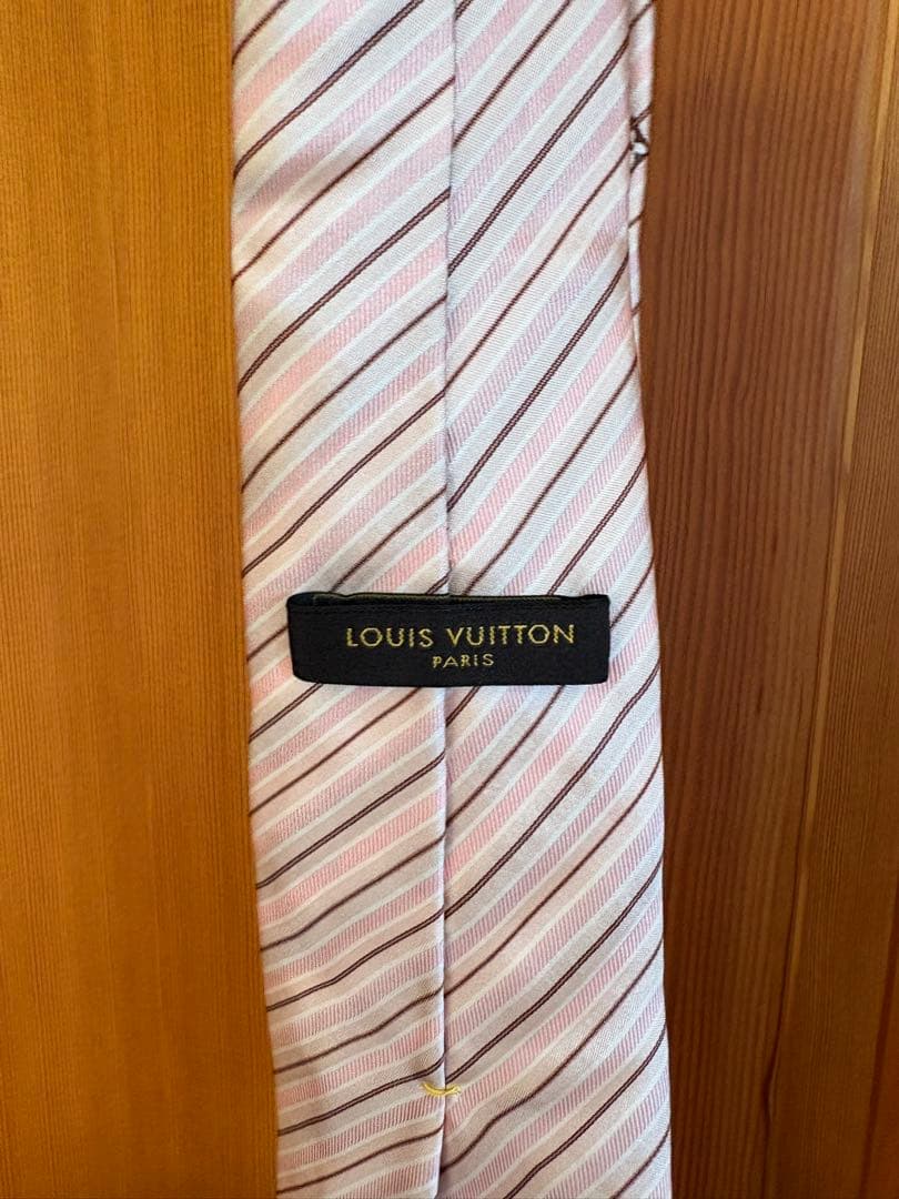 【ぴんく】【Louis Vuitton（ルイヴィトン）】ネクタイ